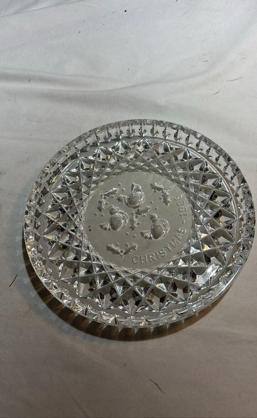 Waterford 1986 Christmas Crystal Plate
